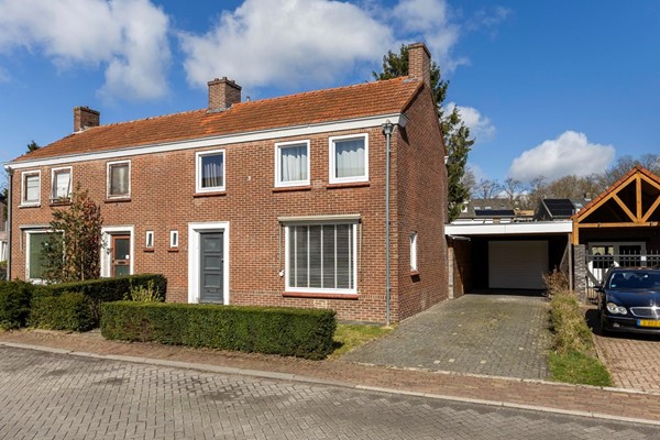 Antoon van de Venstraat 14, Son